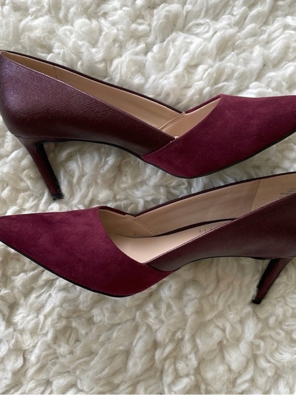 Kelly & Katie  Burgundy Pointed-Toe Mid Heel Pumps